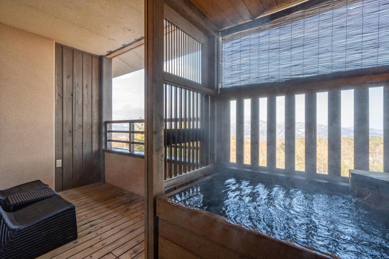 Tokinoniwa Hotel Kusatsu  Bagian luar foto